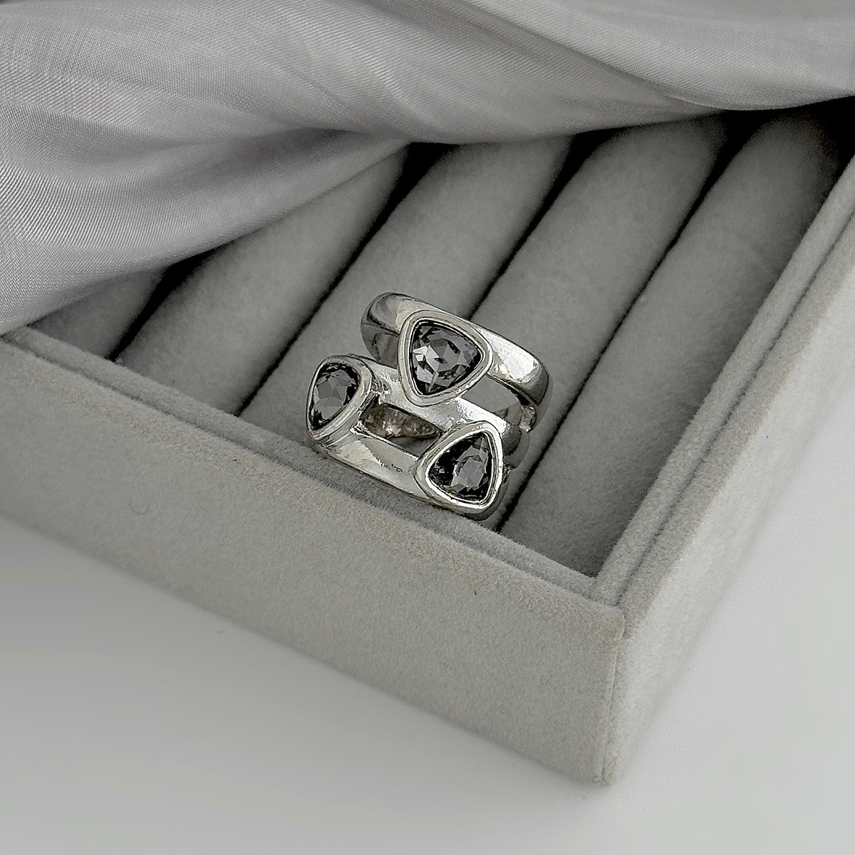 Gray Crystal and Silvertone Triangle Cluster Layered Open Ring, vintage-inspired design, detail close-up