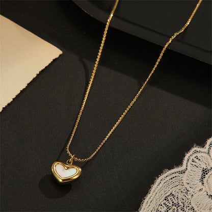Shell and 18K Gold-Plated Heart Pendant Necklace, gold pendant necklace for women, dainty minimalist design, detail close-up