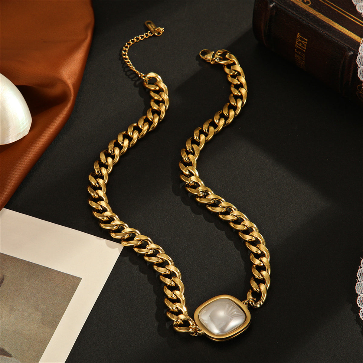 Pearl and 18K Gold-Plated Curb Chain Pendant Necklace, gold pendant necklace for women, botanical inspired, detail close-up