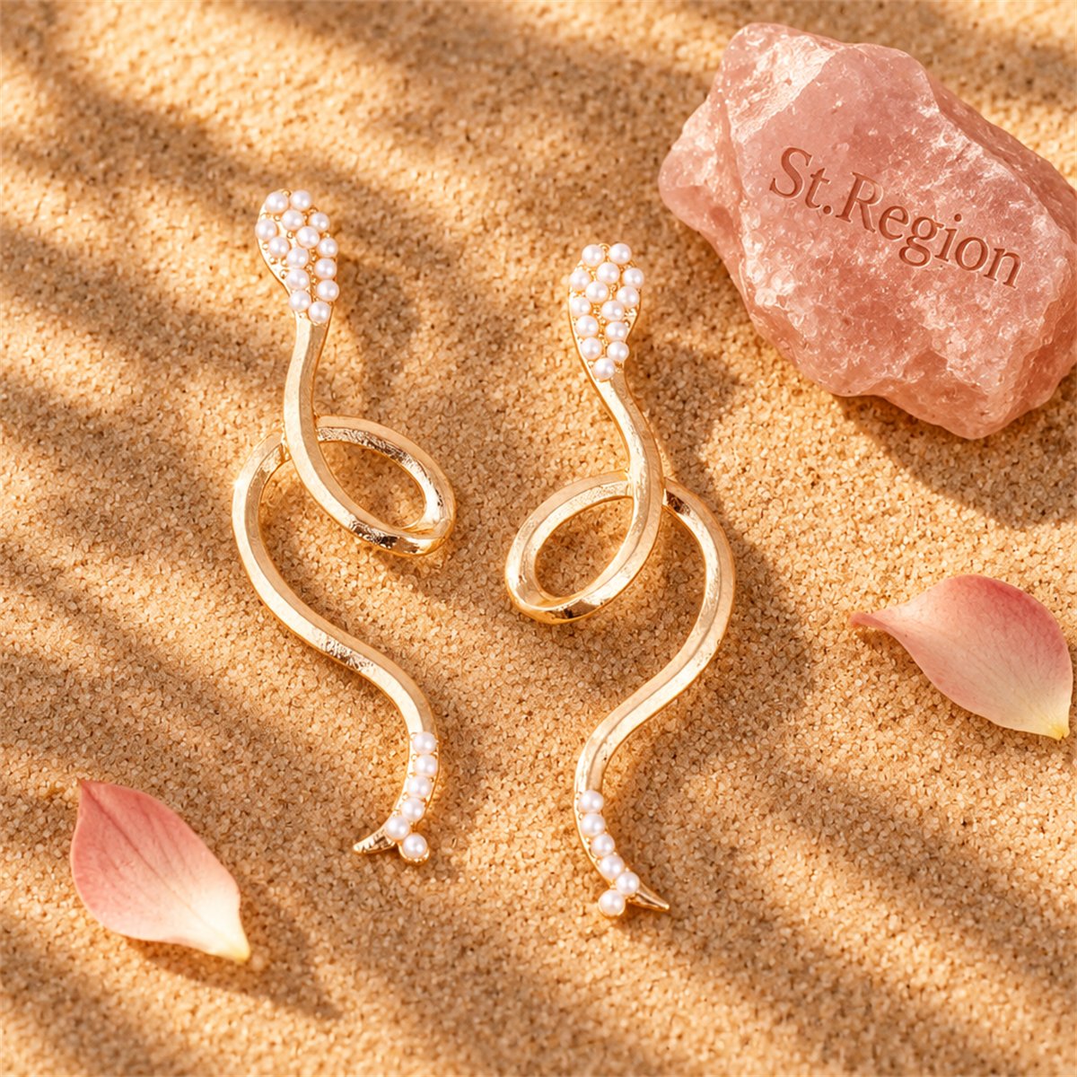 Pearl and 18K Gold-Plated Snake Drop Earrings, gold drop earrings for women, elegant gift for her, detail close-up