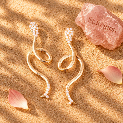 Pearl and 18K Gold-Plated Snake Drop Earrings, gold drop earrings for women, elegant gift for her, detail close-up