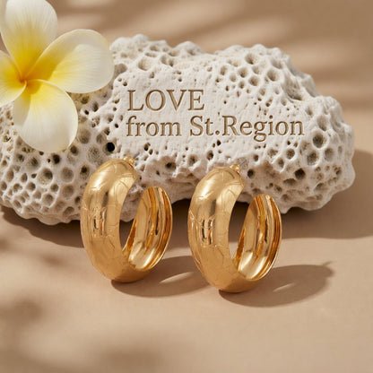 18K Gold-Plated Serpentine Hoop Earrings, gold huggie earrings, elegant gift for her, lifestyle look
