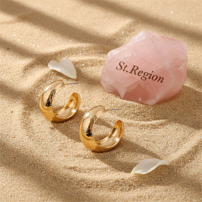 18K Gold-Plated Serpentine Hoop Earrings, gold huggie earrings, elegant gift for her, detail close-up