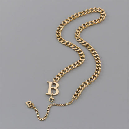 18K Gold-Plated 'B' Cuban Chain Lariat Necklace, gold pendant necklace for women, everyday style, detail close-up