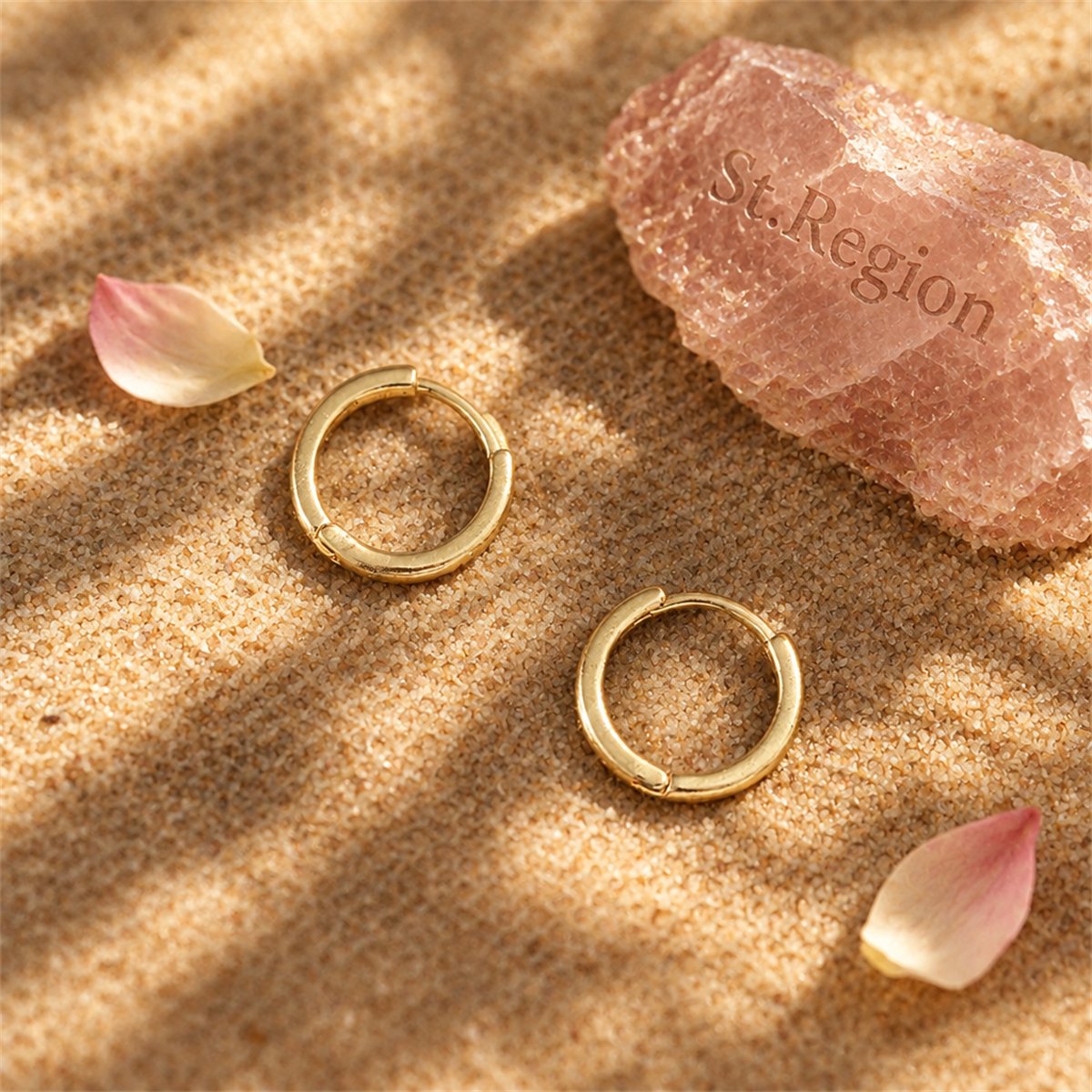 18K Gold-Plated Huggie Earrings, gold huggie earrings, vintage-inspired design, detail close-up