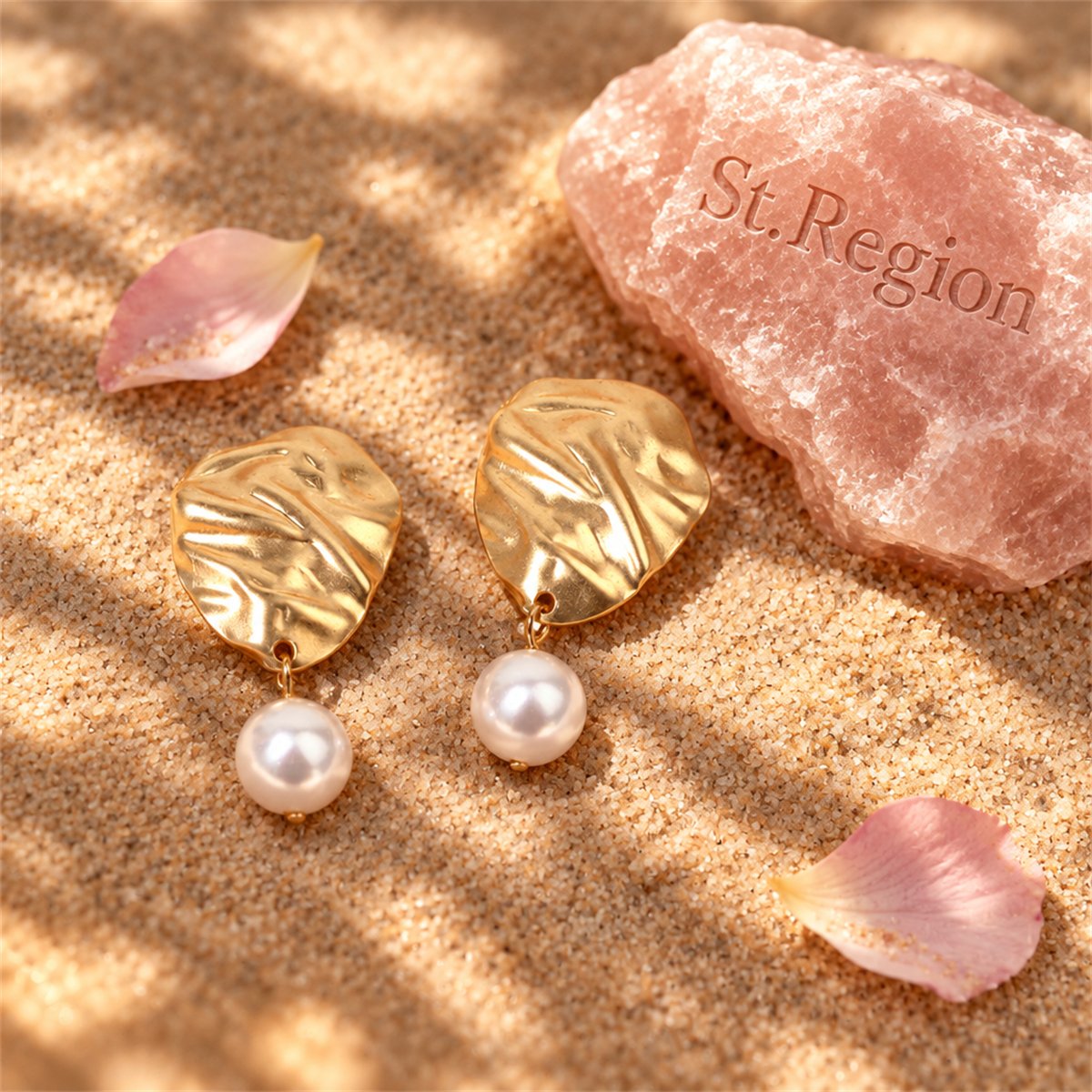 Pearl and 18K Gold-Plated Wrinkle Drop Earrings, gold drop earrings for women, elegant gift for her, detail close-up