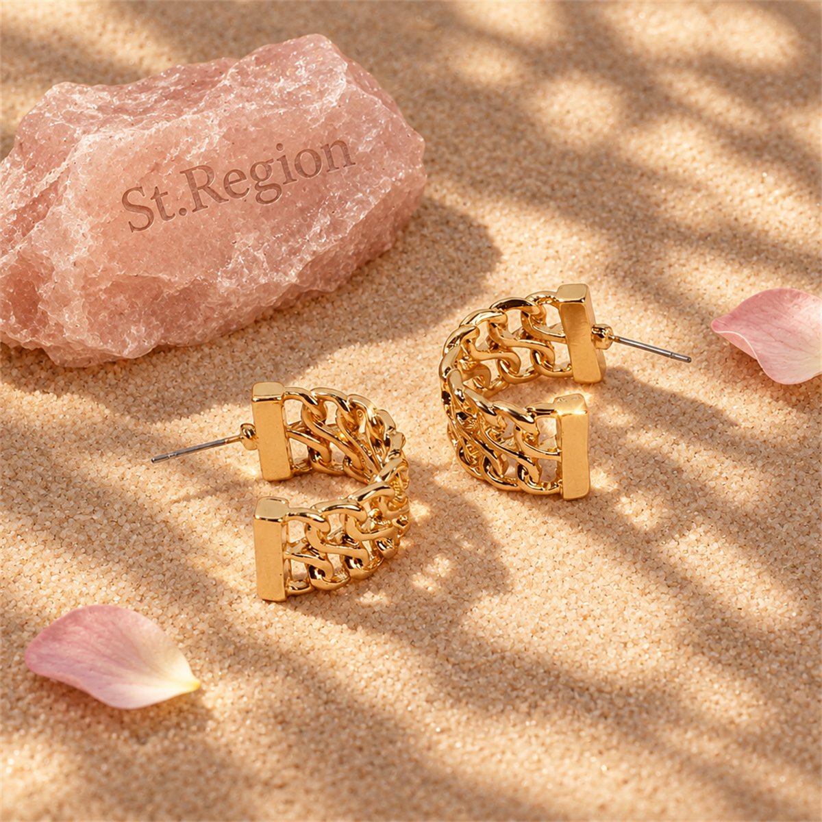 18K Gold-Plated Weaving Huggie Earrings, gold huggie earrings, elegant gift for her, detail close-up