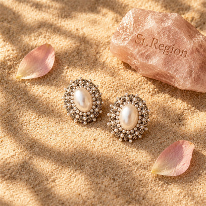 Pearl and Silver-Plated Oval Stud Earrings, silver stud earrings for women, vintage-inspired design, detail close-up