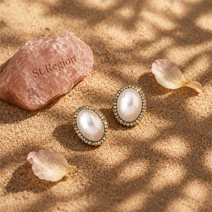 Cubic Zirconia and Pearl Oval Halo Stud Earrings, stud earrings for women, elegant gift for her, detail close-up