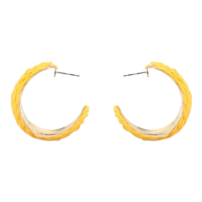 Yellow Raffia and 18K Gold-Plated Huggie Earrings, gold huggie earrings, elegant gift for her, detail close-up