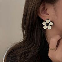 White & Black Flower Stud Earrings
