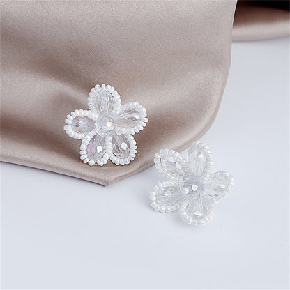 White Howlite and Crystal Silver-Plated Flower Stud Earrings, silver stud earrings for women, detail close-up