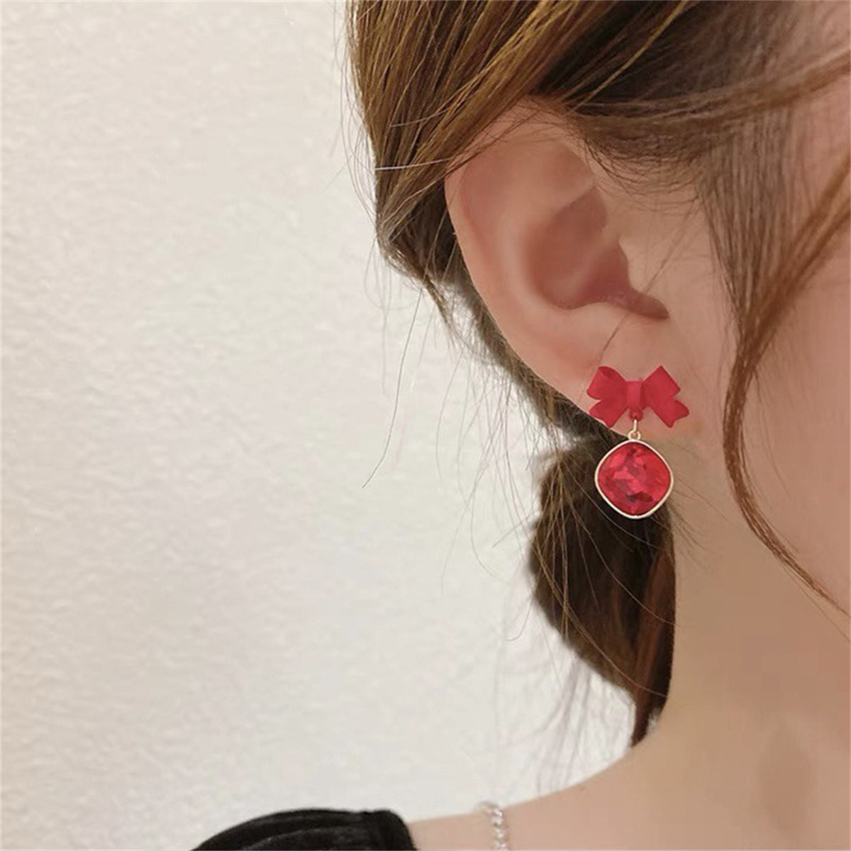 Red Crystal and 18K Gold-Plated Bow Diamond Drop Earrings, gold drop earrings for women, detail close-up