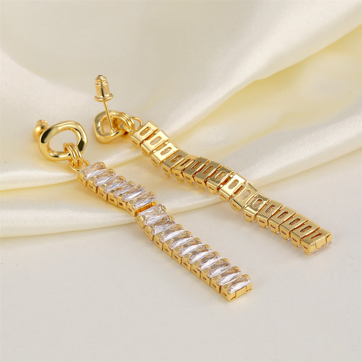 Crystal and 18K Gold-Plated Cuban Chain Drop Earrings, gold drop earrings for women, vintage-inspired design, lifestyle look