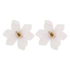 Delicate white flower stud earrings in acrylic, featuring luxurious 18K gold plating for an elegant finish.