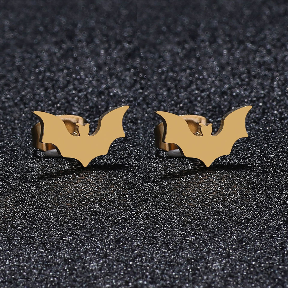 Stunning 18K gold-plated bat earrings, ideal for Halloween celebrations and stylishly spooky accessorizing.