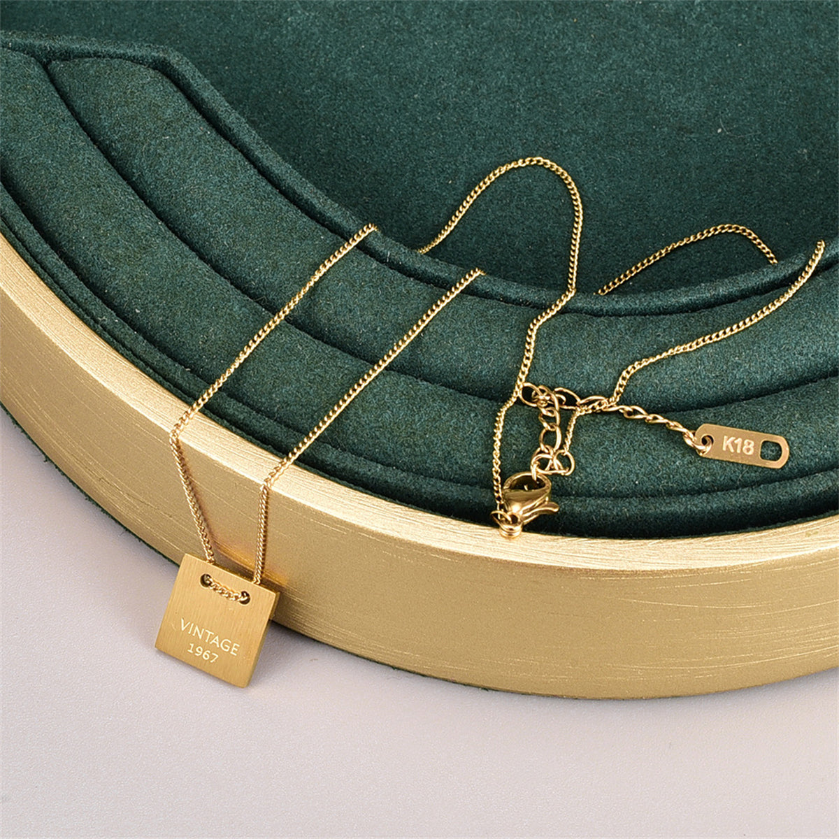 18K Gold-Plated Dog Tag Pendant Necklace, gold pendant necklace for women, dainty minimalist design, detail close-up