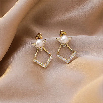 Pearl and Cubic Zirconia 18K Gold-Plated Rhombus Ear Jackets, gold drop earrings for women, detail close-up