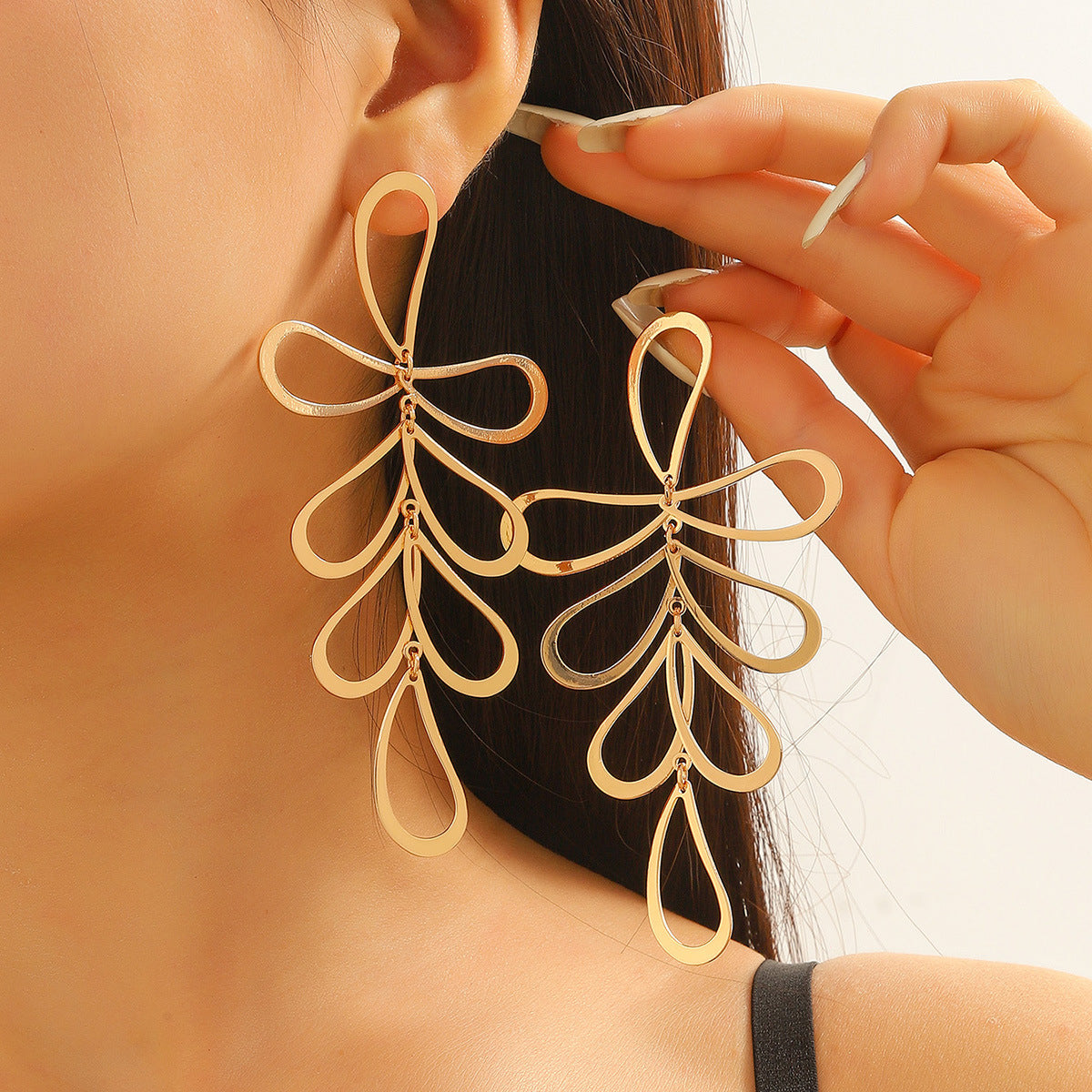 18K Gold-Plated Open Leaves Drop Earrings, gold drop earrings for women, dainty minimalist design, detail close-up