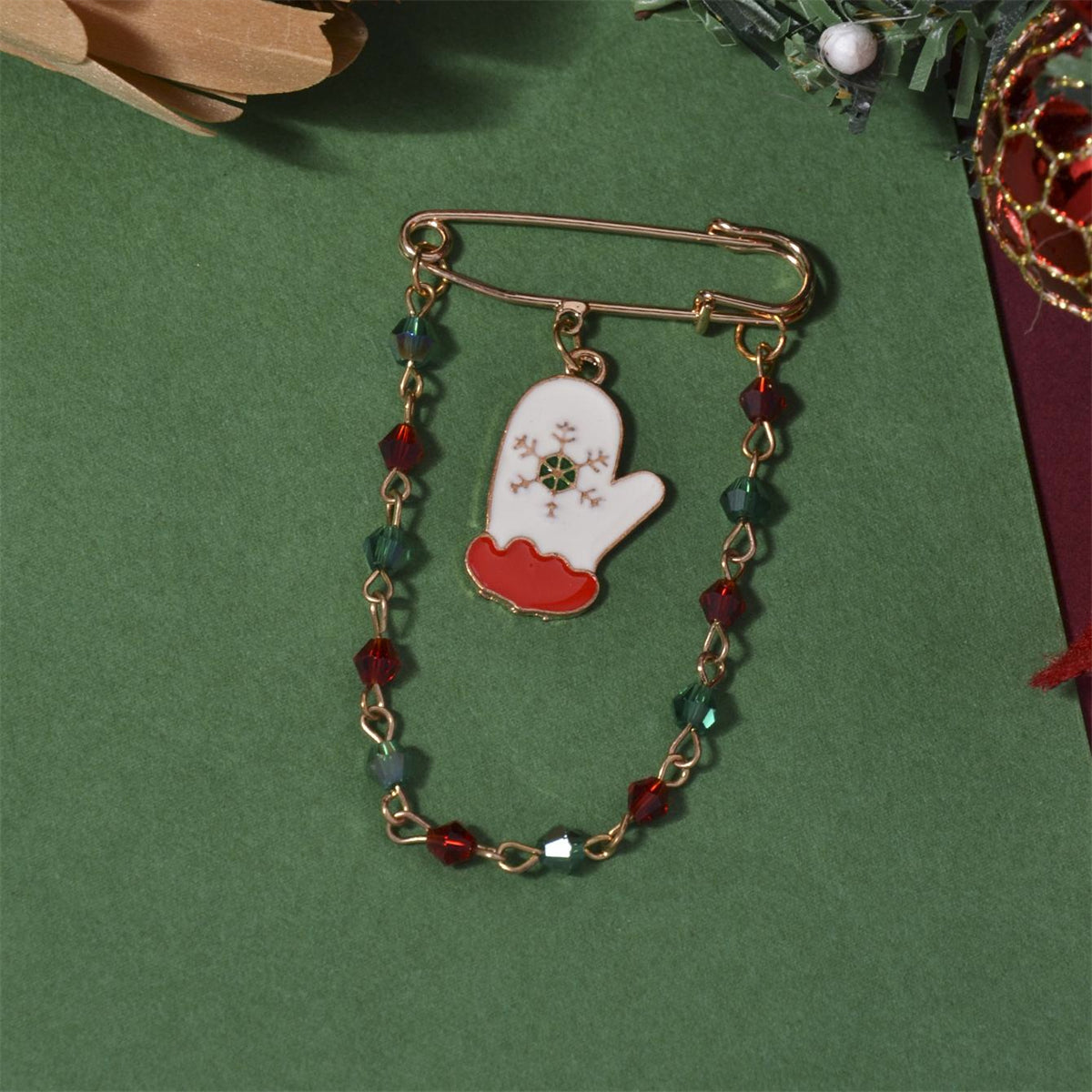 18K Gold-Plated and Multicolor Bead Mitten Chain Brooch, gold brooch pin, everyday style, detail close-up