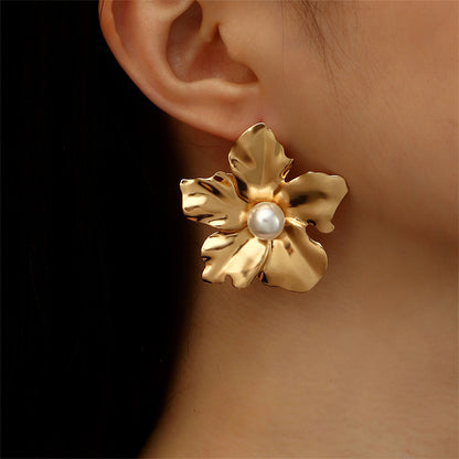 Pearl and 18K Gold-Plated Floral Stud Earrings, gold stud earrings for women, vintage-inspired design, lifestyle look
