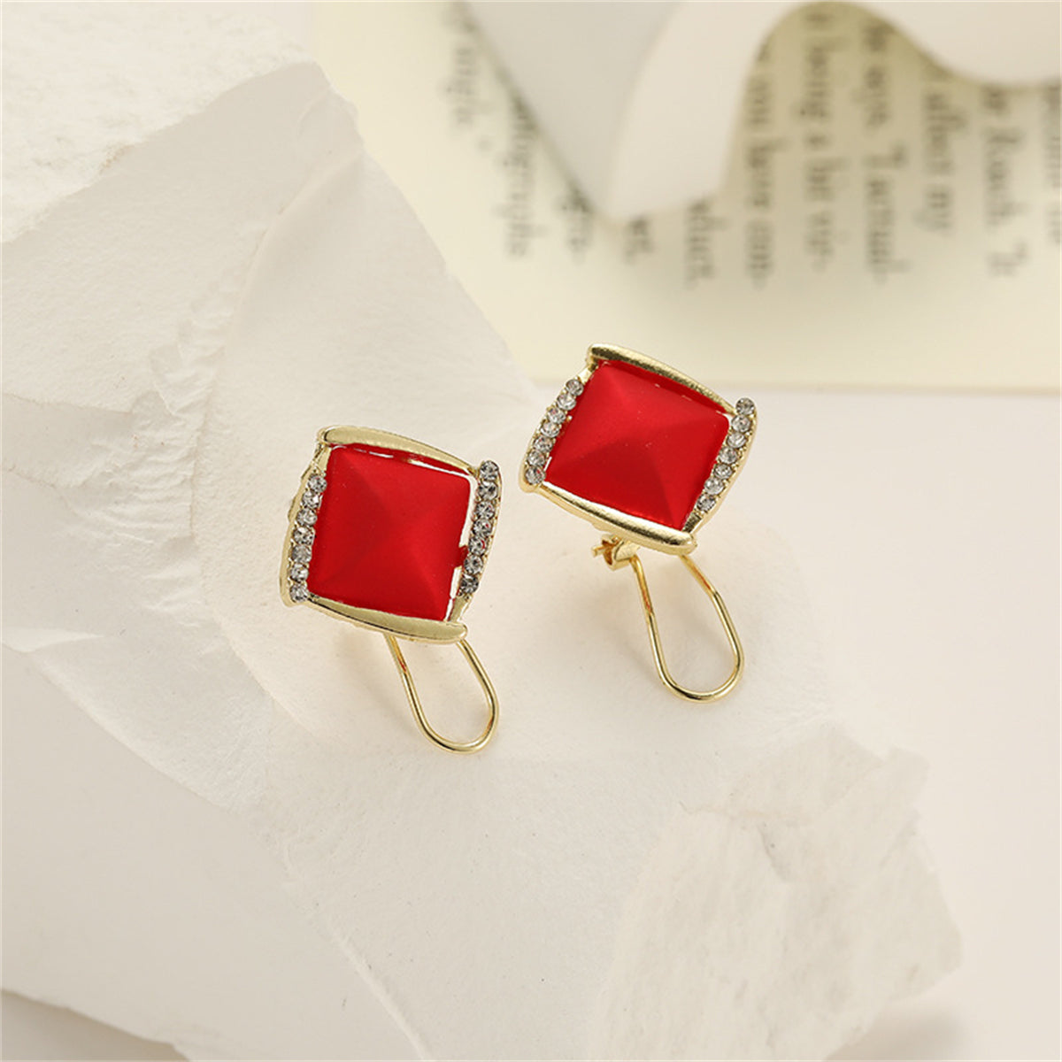 Red Resin and Cubic Zirconia Rhombus Stud Earrings, stud earrings for women, vintage-inspired design, detail close-up