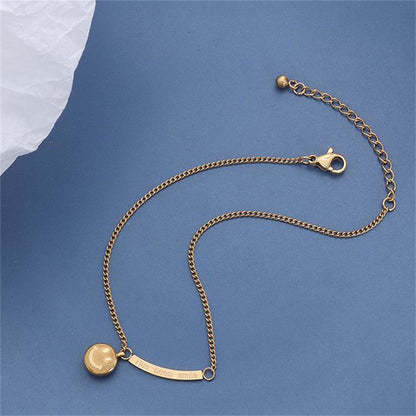18K Gold-Plated Curved Bar Smiley Charm Anklet, gold anklet bracelet, vintage-inspired design, detail close-up