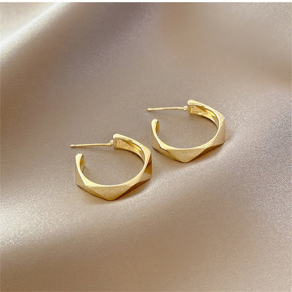 18K Gold-Plated Diamond-Cut Hoop Earrings, gold stud earrings for women, botanical inspired, lifestyle look