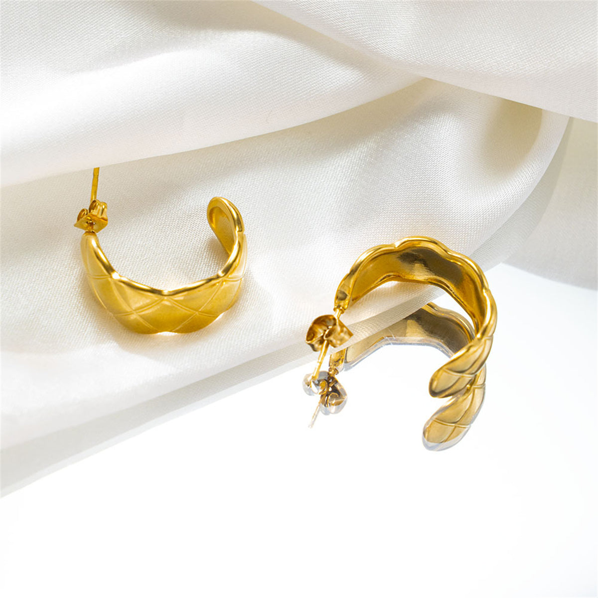 18K Gold-Plated Cut Hoop Earrings, dainty minimalist design, detail close-up