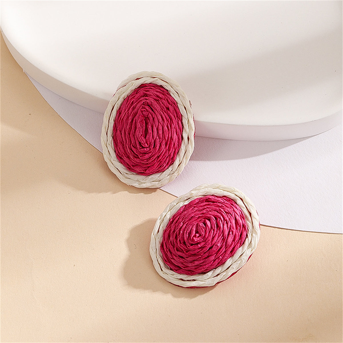 Rose and White Raffia Oval Stud Earrings, stud earrings for women, vintage-inspired design, detail close-up