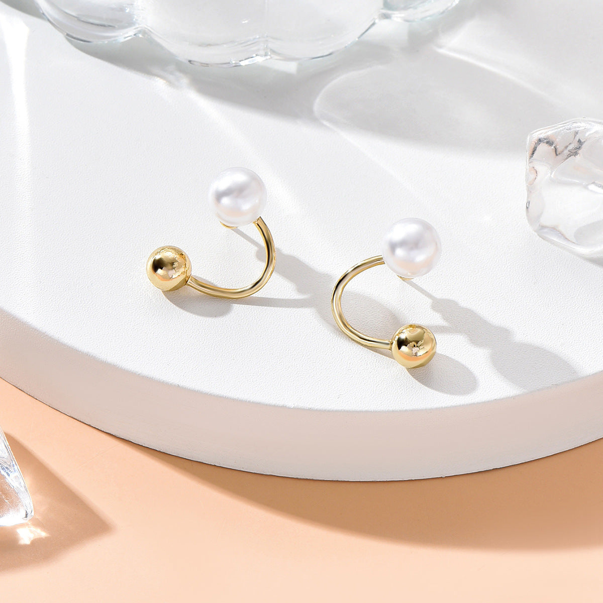 White Pearl & 18K Gold-Plated U-Shaped Ear Jackets