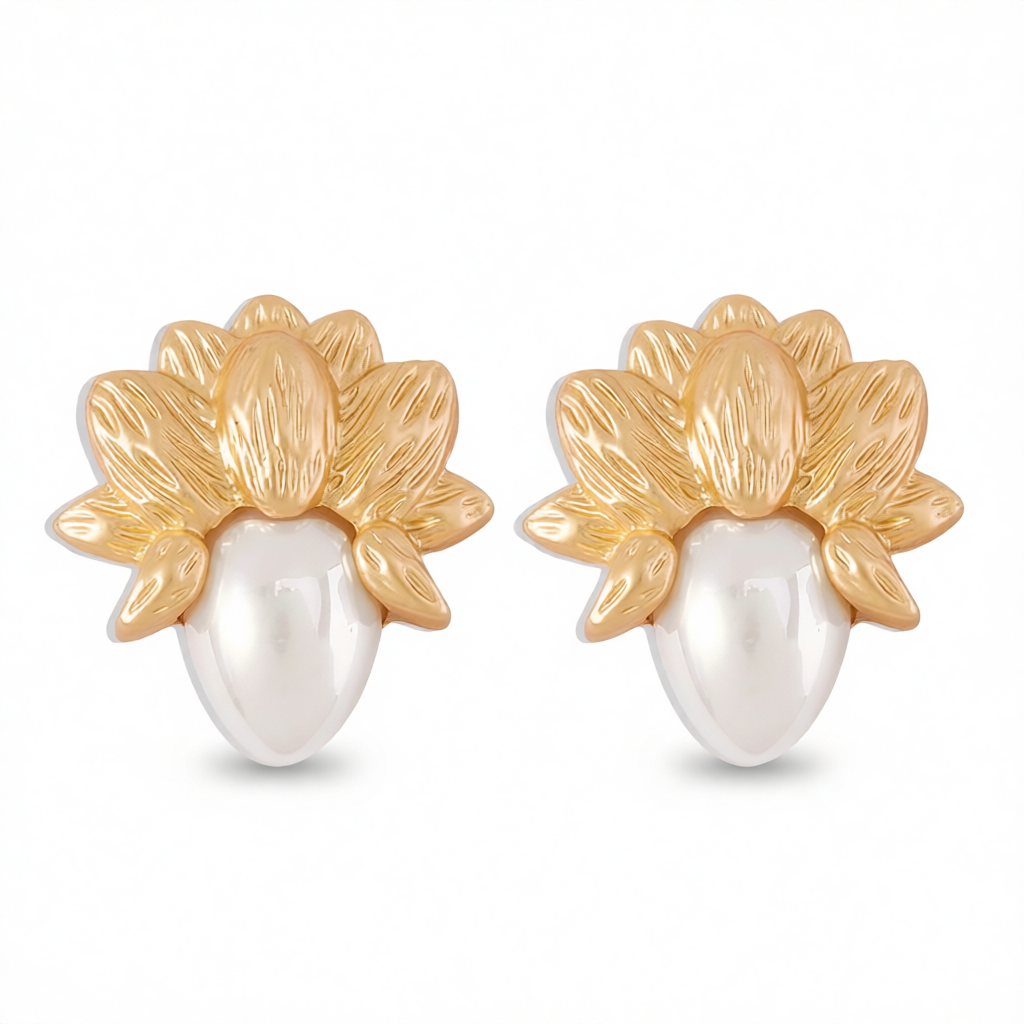 Pearl & 18K Gold-Plated Botanical Stud Earring