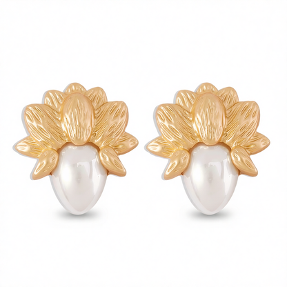 Pearl & 18K Gold-Plated Botanical Stud Earring