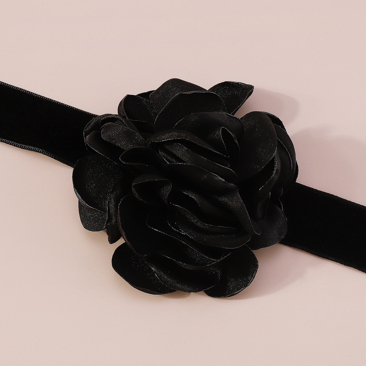 Black Rose Choker Necklace, chunky choker necklace, botanical inspired, detail close-up