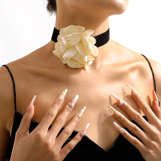White Polyster and Silver-Plated Rose Choker Necklace, chunky silver choker necklace, everyday style, front view