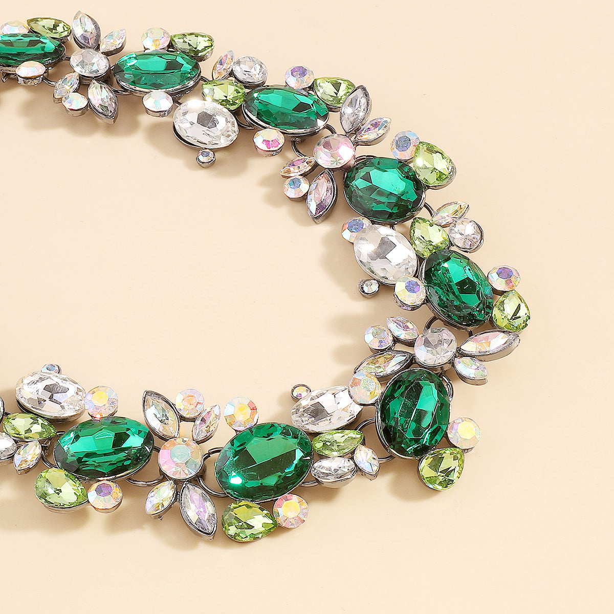 Green and White Crystal Cluster Choker, chunky choker necklace, dainty minimalist design, lifestyle look