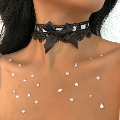 Black and White Bow Choker, chunky choker necklace, dainty minimalist design, front view