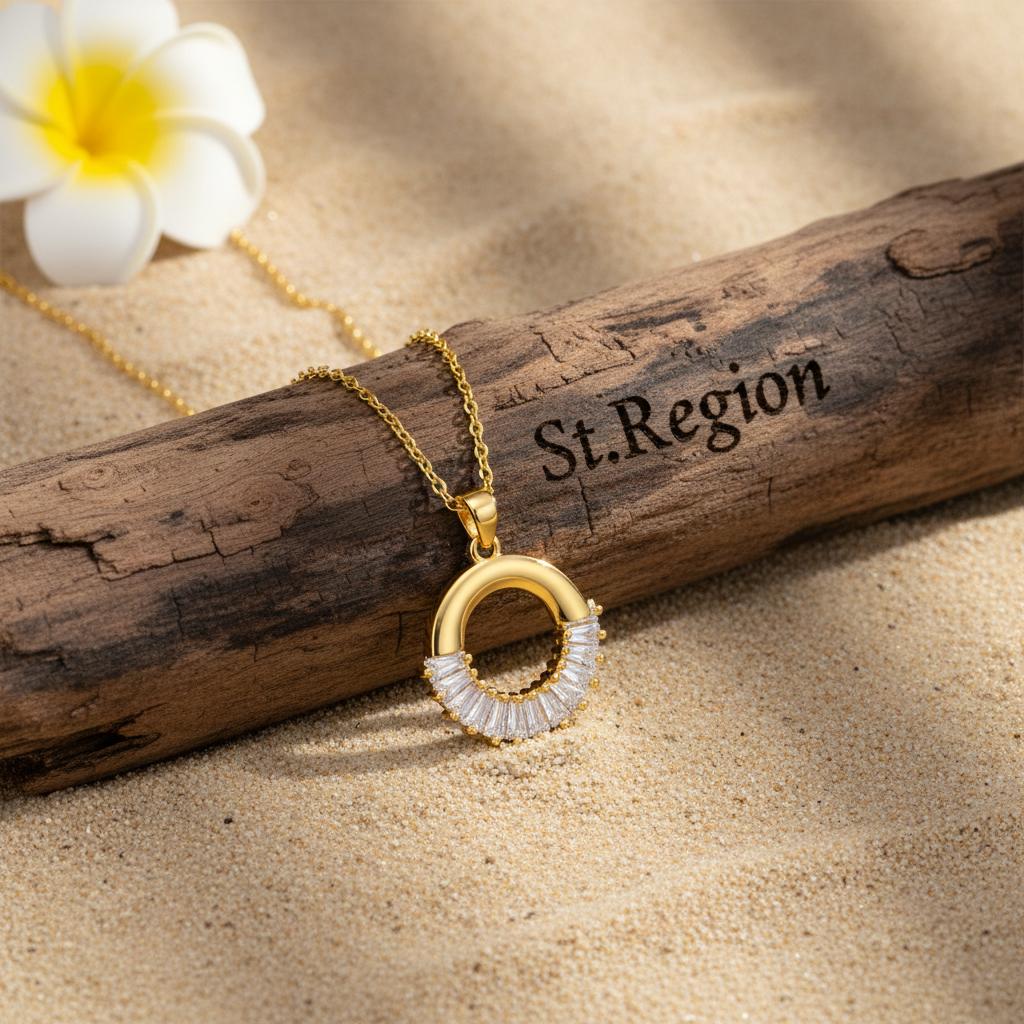 Crystal and 18K Gold-Plated Circle Pendant Necklace, gold pendant necklace for women, everyday style, detail close-up