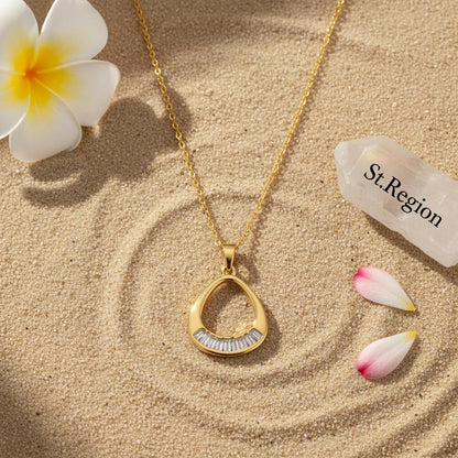 Crystal and 18K Gold-Plated Oval Pendant Necklace, gold pendant necklace for women, elegant gift for her, lifestyle look