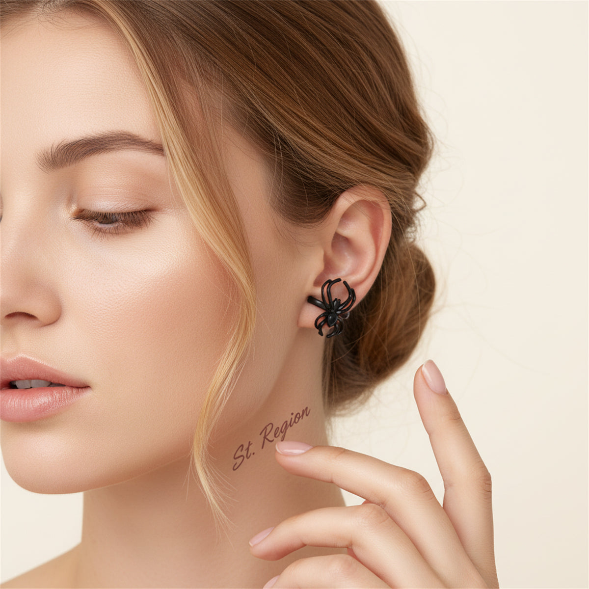 Blacktone Spider Ear Cuff