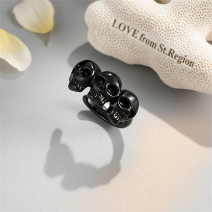 Blacktone Three-Skulls Ear Cuff