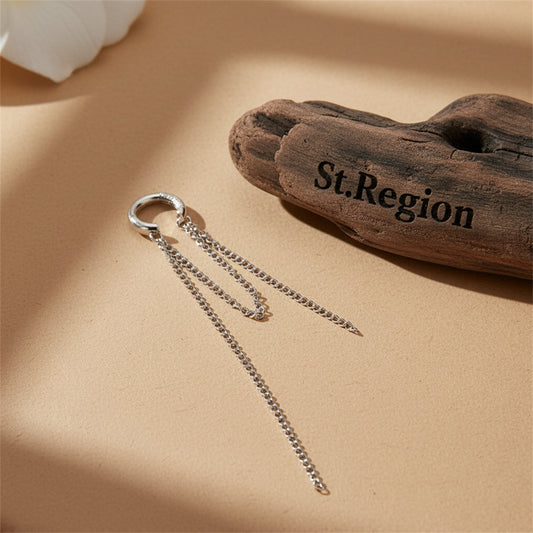 Silvertone Chain Tassel Ear Cuff