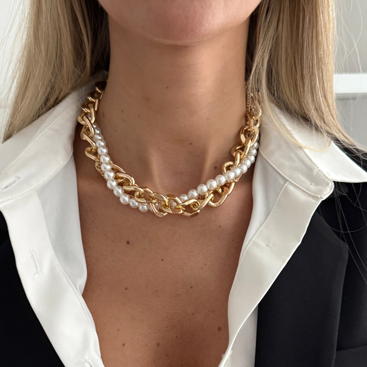 Pearl and Goldtone Curb Chain Layered Collar Necklace, everyday style, lifestyle look