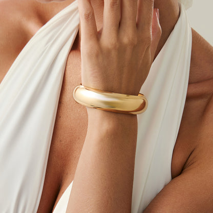 Goldtone Thin Bangle Bracelet, gold bangle bracelet, dainty minimalist design, lifestyle look