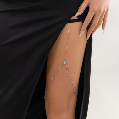 Crystal and Silver-Plated Garter Thigh Chain, silver pendant necklace for women, dainty minimalist design, detail close-up
