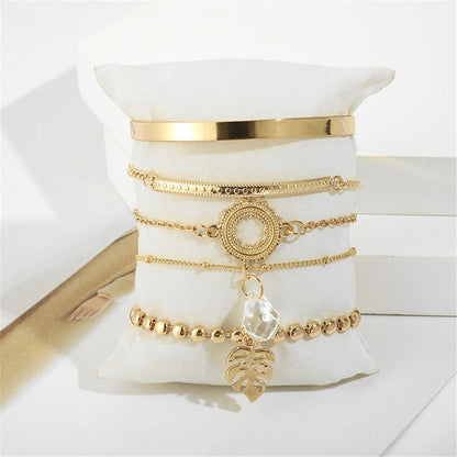 Crystal and 18K Gold-Plated Station Bracelet and Cuff Set, gold bracelet for women, vintage-inspired design, detail close-up