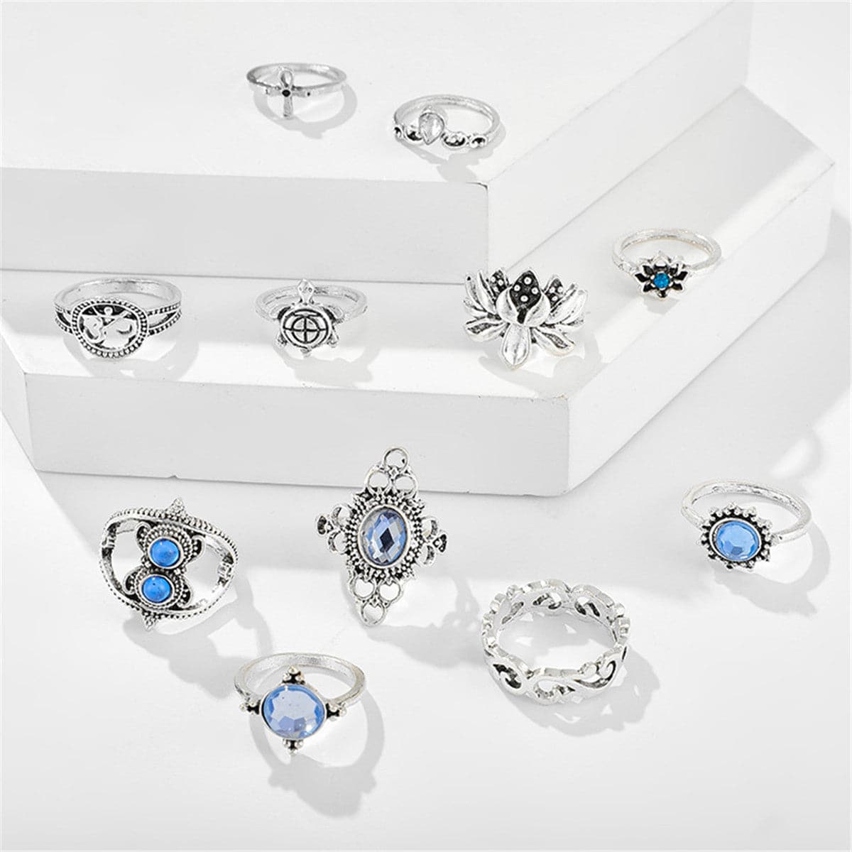 Cubic Zirconia and Silver-Plated Tortoise Ring Set, jewelry gift sets for women, dainty minimalist design, detail close-up