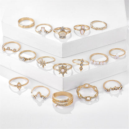 Cubic Zirconia and 18K Gold-Plated Snowflake Ring Set, jewelry gift sets for women, elegant gift for her, lifestyle look