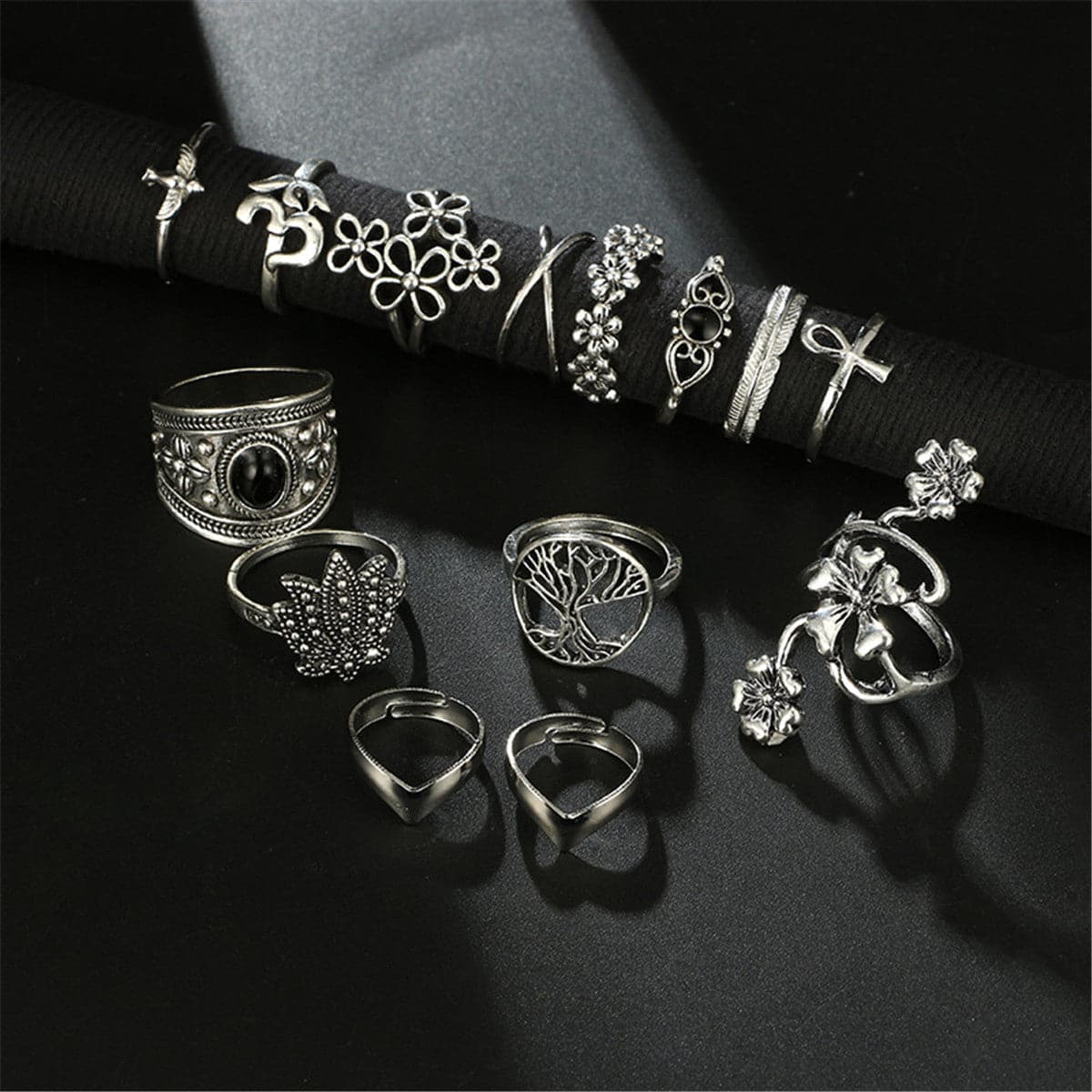 Black and Silver-Plated Botany Ring Set, jewelry gift sets for women, everyday style, lifestyle look