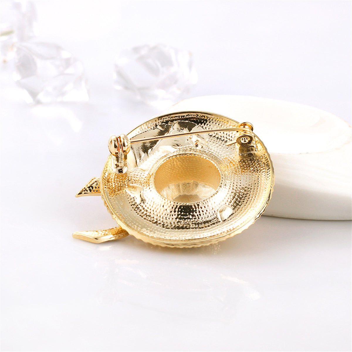 Red Enamel and 18K Gold-Plated Floral Sunhat Brooch, gold brooch pin, dainty minimalist design, detail close-up
